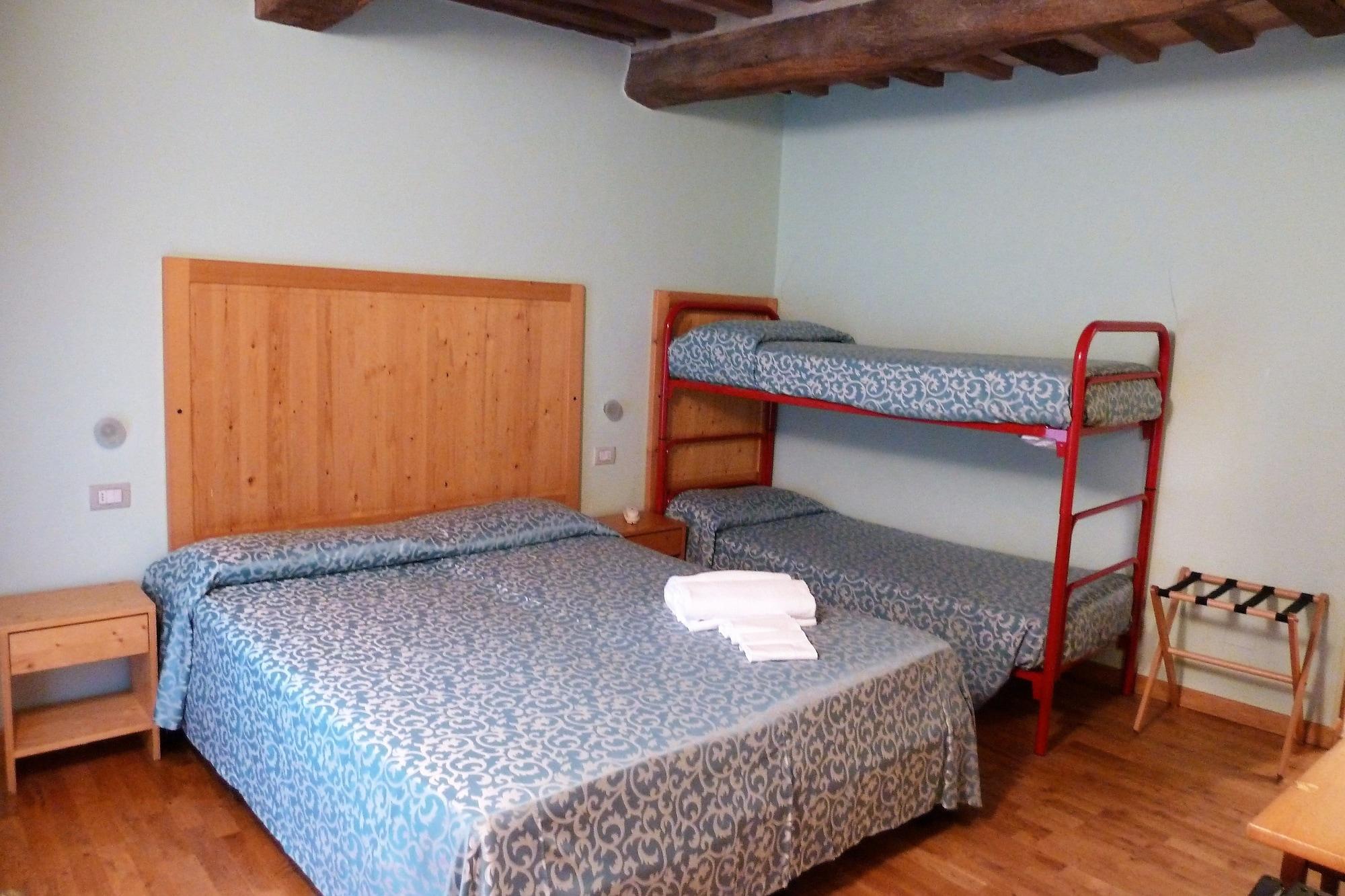 Hotel Tre Ceri Gubbio Kültér fotó