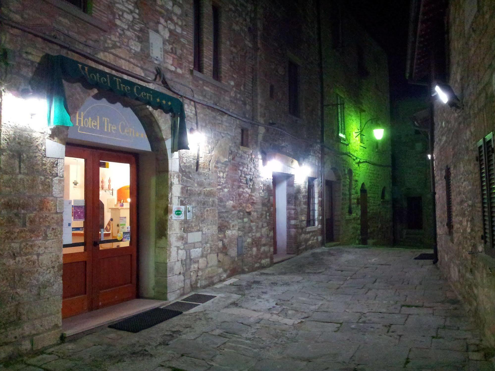Hotel Tre Ceri Gubbio Kültér fotó