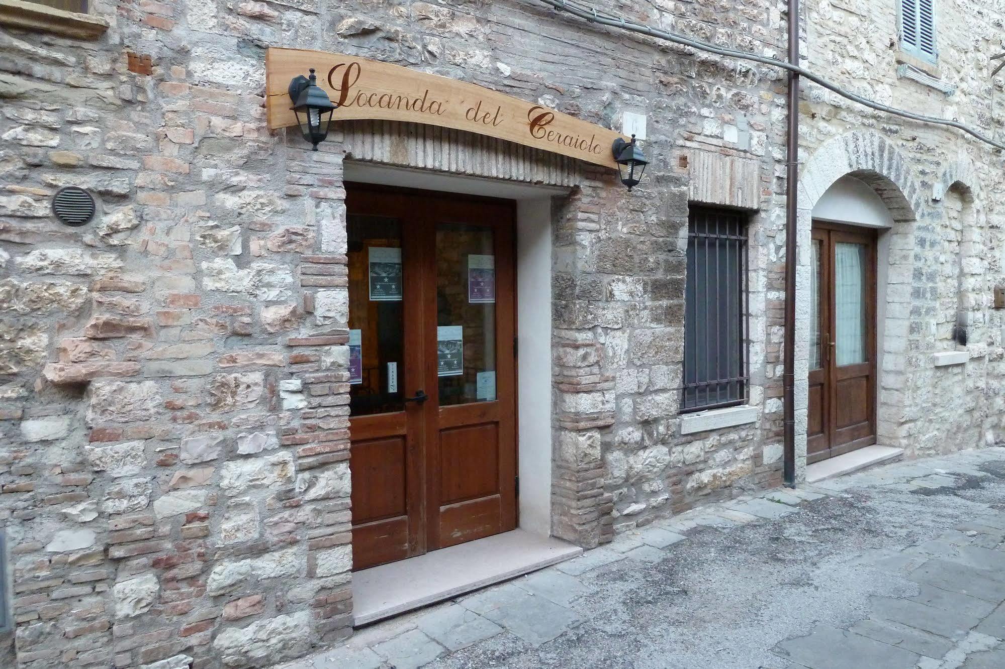 Hotel Tre Ceri Gubbio Kültér fotó
