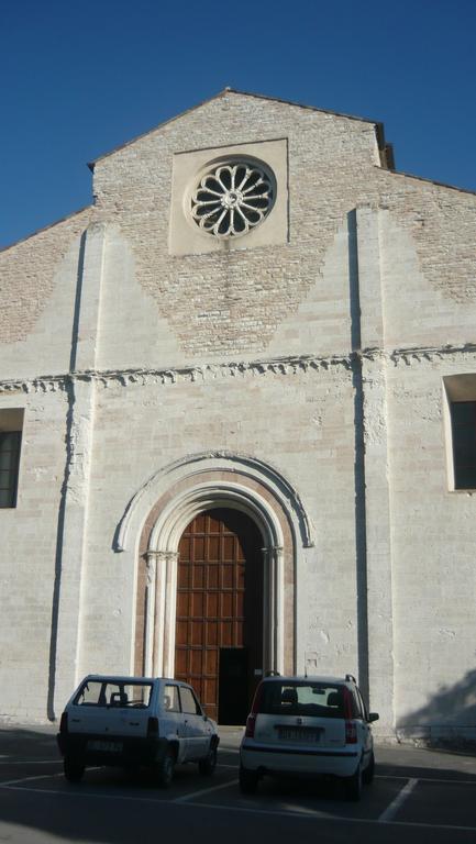 Hotel Tre Ceri Gubbio Kültér fotó